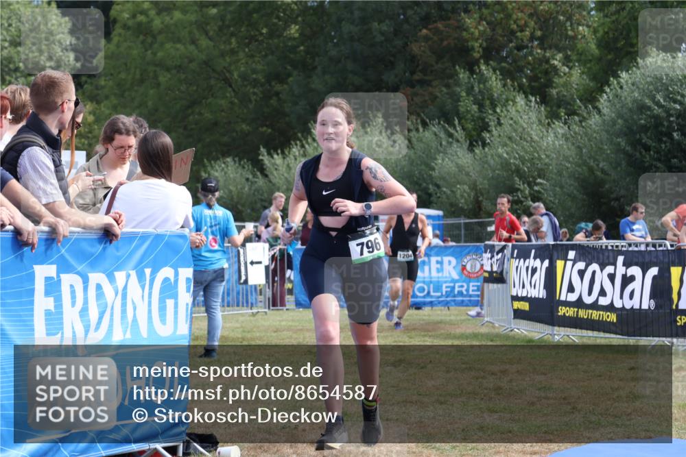 31.08.2025 - Elbe Triathlon Hamburg Strokosch-Dieckow http://msf.ph/oto/8654587 31.08.2025 11:39:46 Ziel 796, 811, 1204, 1326 meine-sportfotos.de