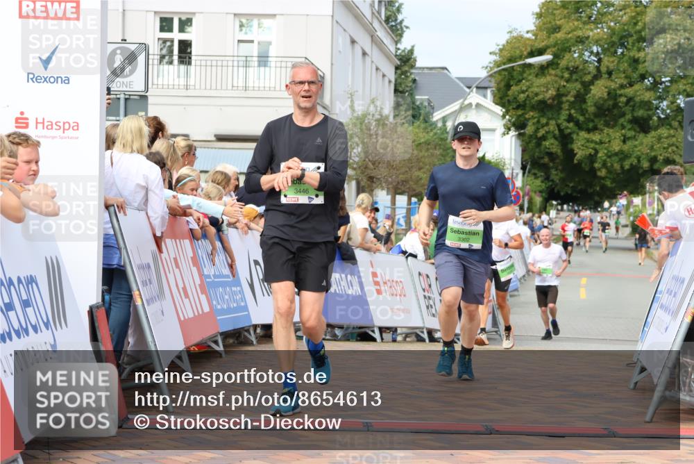 31.08.2025 - 21. Blankeneser Heldenlauf Strokosch-Dieckow http://msf.ph/oto/8654613 31.08.2025 11:03:26 Ziel 3625, 3675, 3446, 3373, 3302 meine-sportfotos.de