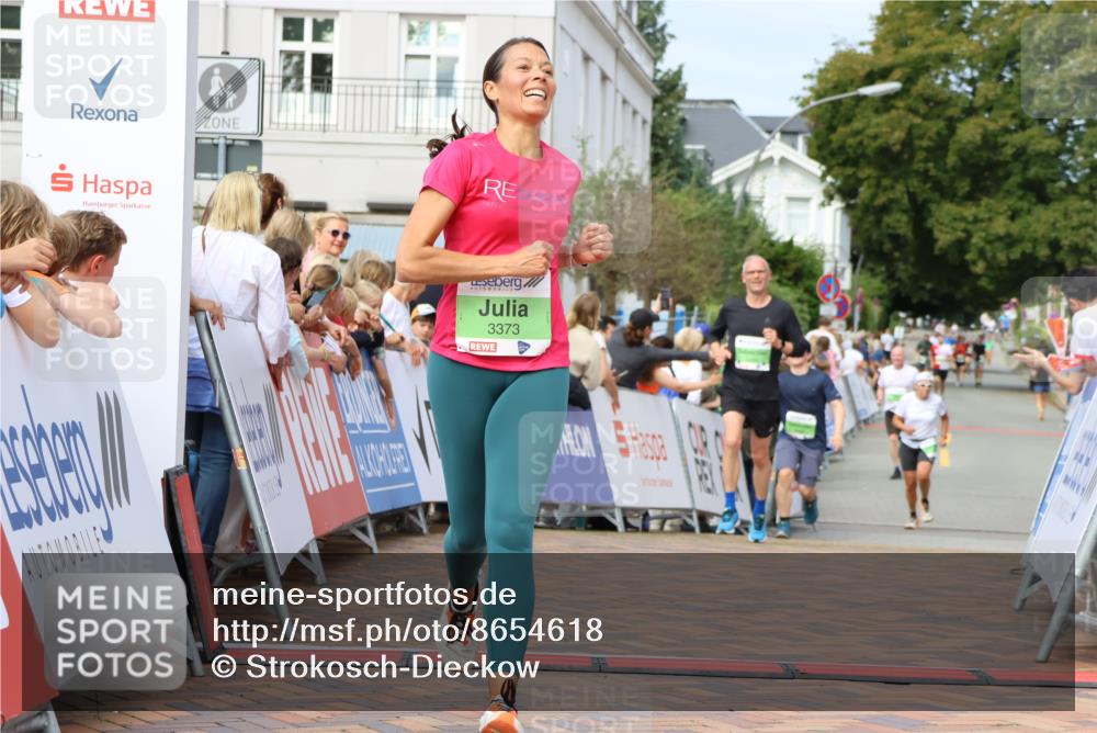31.08.2025 - 21. Blankeneser Heldenlauf Strokosch-Dieckow http://msf.ph/oto/8654618 31.08.2025 11:03:23 Ziel 3675, 3446, 3373, 3302 meine-sportfotos.de