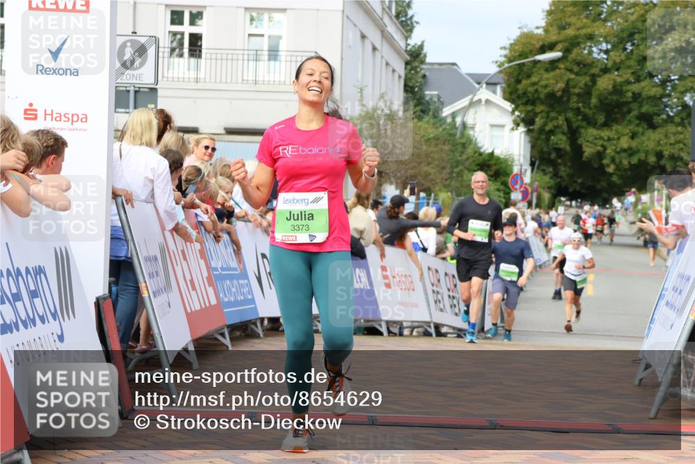 31.08.2025 - 21. Blankeneser Heldenlauf Strokosch-Dieckow http://msf.ph/oto/8654629 31.08.2025 11:03:23 Ziel 3675, 3446, 3373, 3302 meine-sportfotos.de