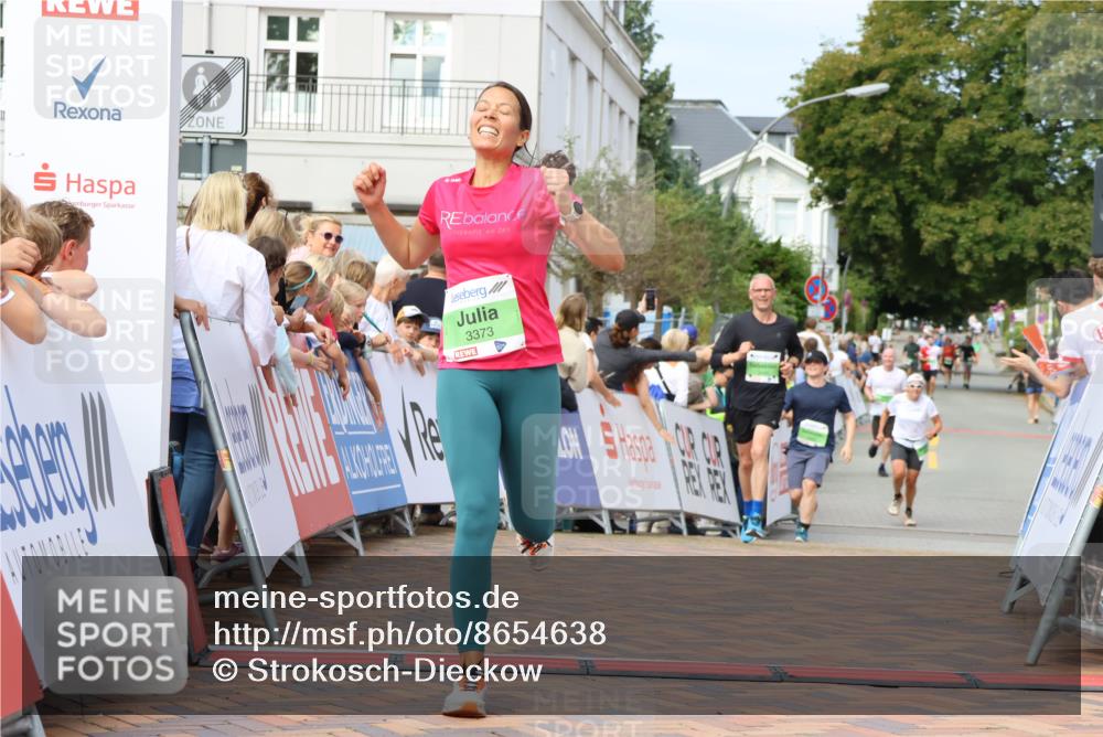 31.08.2025 - 21. Blankeneser Heldenlauf Strokosch-Dieckow http://msf.ph/oto/8654638 31.08.2025 11:03:23 Ziel 3675, 3446, 3373, 3302 meine-sportfotos.de