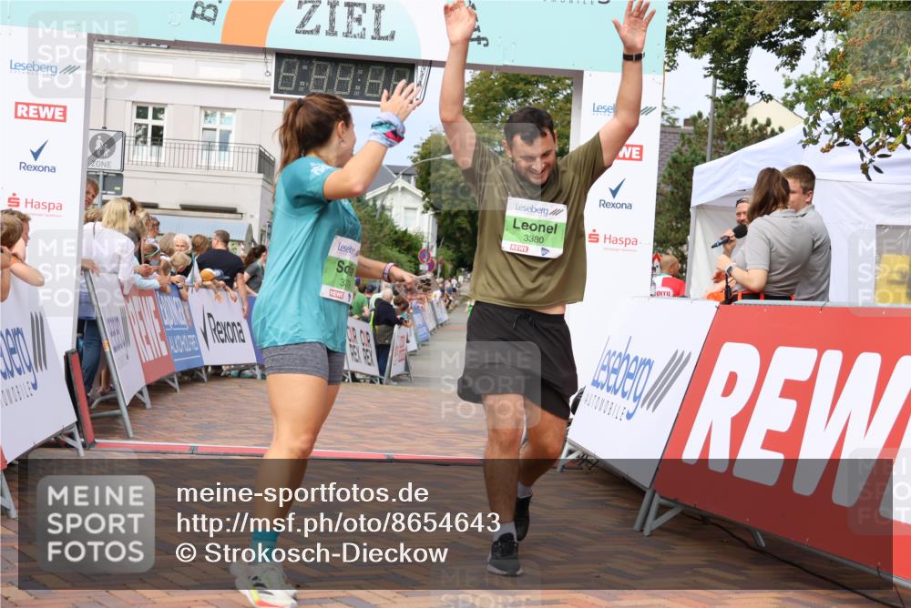 31.08.2025 - 21. Blankeneser Heldenlauf Strokosch-Dieckow http://msf.ph/oto/8654643 31.08.2025 11:02:34 Ziel 3380, 3379, 3135, 3136, 3406, 3727 meine-sportfotos.de