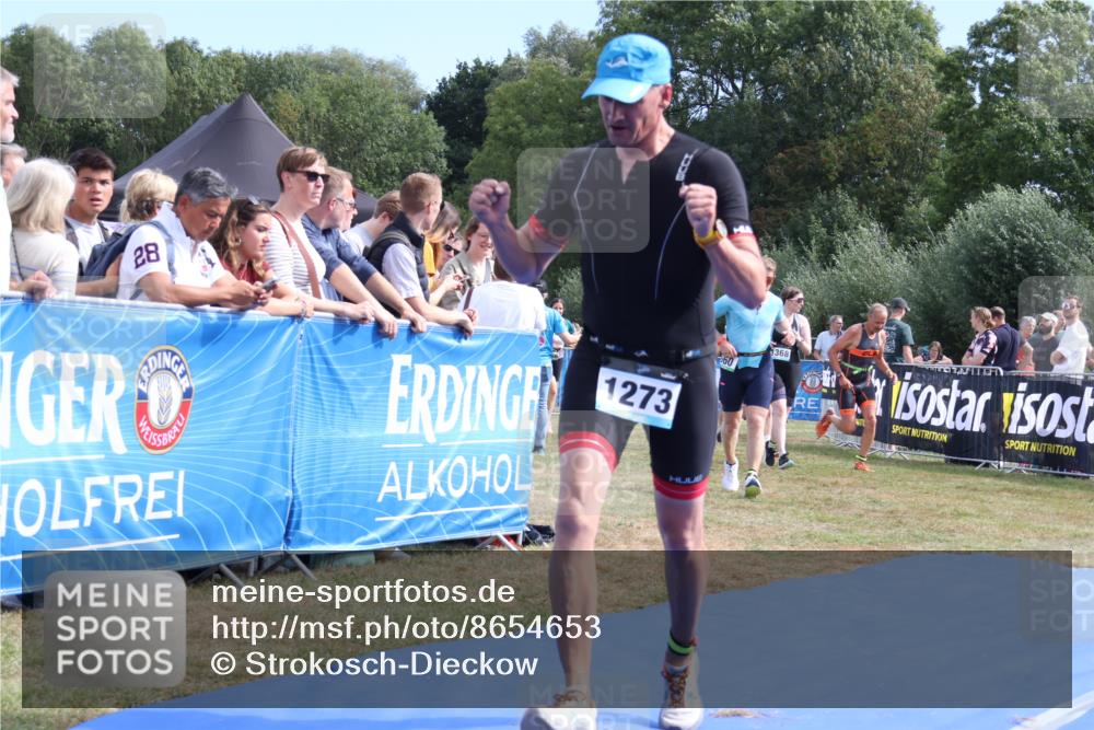 31.08.2025 - Elbe Triathlon Hamburg Strokosch-Dieckow http://msf.ph/oto/8654653 31.08.2025 11:40:30 Ziel 660, 823, 1273, 1310, 1379 meine-sportfotos.de