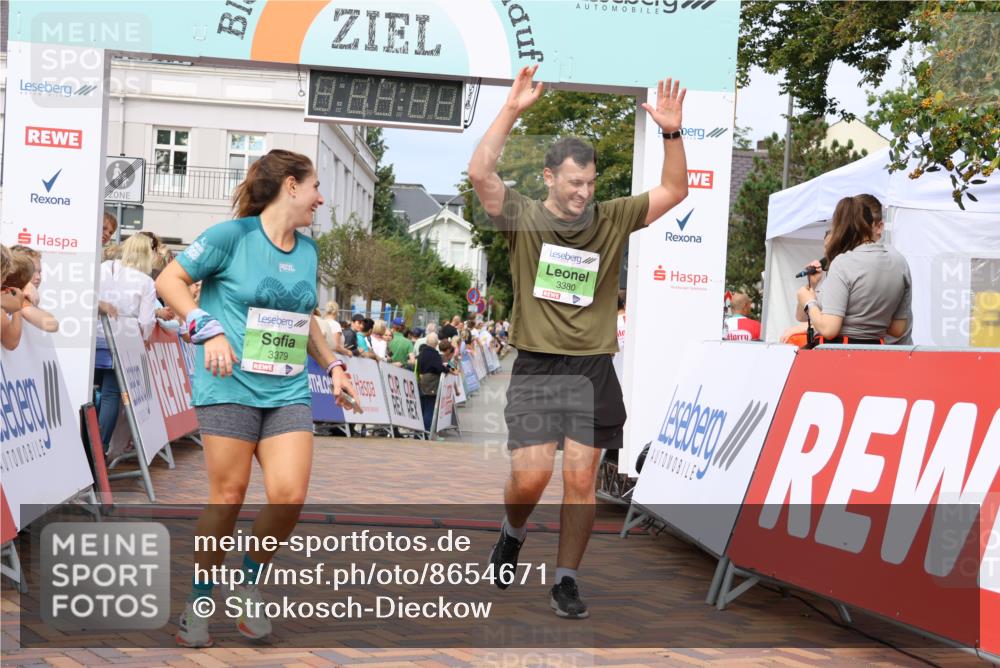 31.08.2025 - 21. Blankeneser Heldenlauf Strokosch-Dieckow http://msf.ph/oto/8654671 31.08.2025 11:02:34 Ziel 3380, 3379, 3135, 3136, 3406, 3727 meine-sportfotos.de