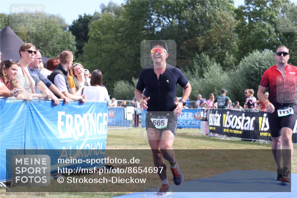 31.08.2025 - Elbe Triathlon Hamburg Strokosch-Dieckow http://msf.ph/oto/8654697 31.08.2025 11:40:49 Ziel 665, 745, 765, 1137, 1298 meine-sportfotos.de