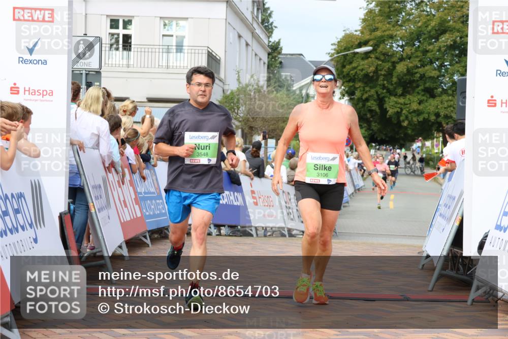 31.08.2025 - 21. Blankeneser Heldenlauf Strokosch-Dieckow http://msf.ph/oto/8654703 31.08.2025 11:03:10 Ziel 3638, 3065, 3666, 3548, 3106 meine-sportfotos.de