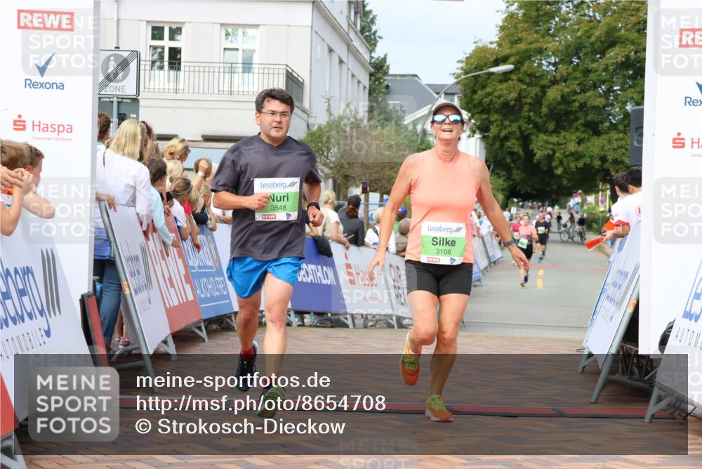 31.08.2025 - 21. Blankeneser Heldenlauf Strokosch-Dieckow http://msf.ph/oto/8654708 31.08.2025 11:03:10 Ziel 3638, 3065, 3666, 3548, 3106 meine-sportfotos.de