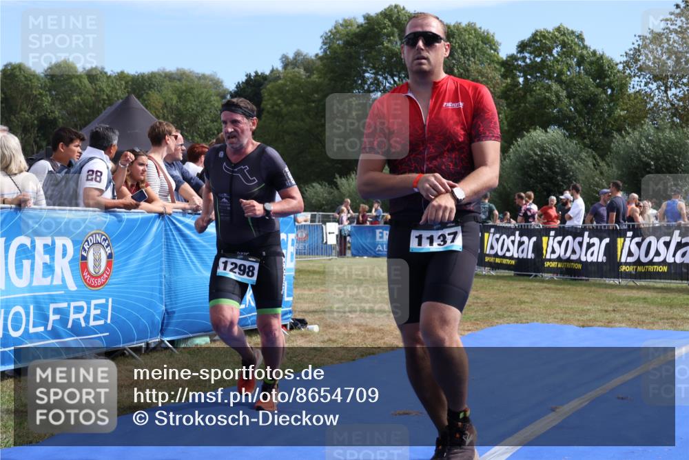 31.08.2025 - Elbe Triathlon Hamburg Strokosch-Dieckow http://msf.ph/oto/8654709 31.08.2025 11:40:52 Ziel 665, 765, 1137, 1298, 1599 meine-sportfotos.de