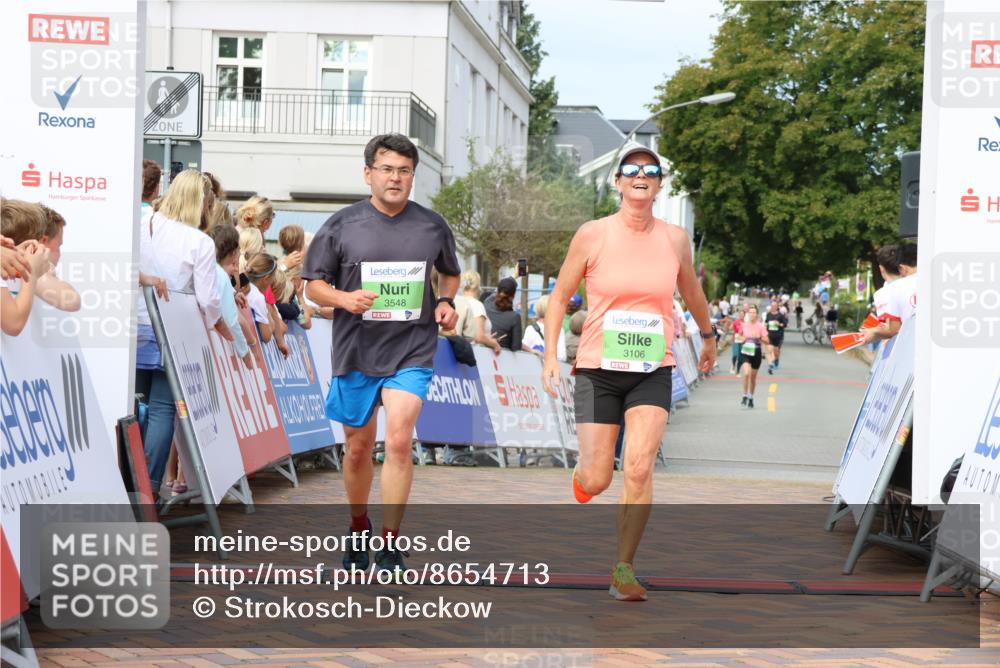 31.08.2025 - 21. Blankeneser Heldenlauf Strokosch-Dieckow http://msf.ph/oto/8654713 31.08.2025 11:03:10 Ziel 3638, 3065, 3666, 3548, 3106 meine-sportfotos.de