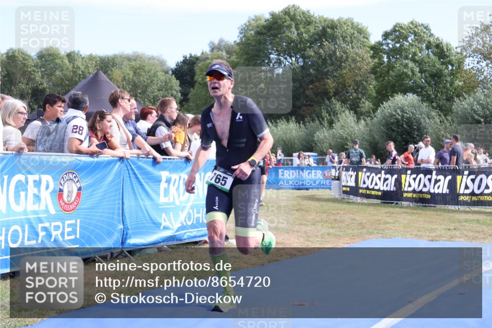 31.08.2025 - Elbe Triathlon Hamburg Strokosch-Dieckow http://msf.ph/oto/8654720 31.08.2025 11:40:54 Ziel 665, 765, 1137, 1298, 1599 meine-sportfotos.de