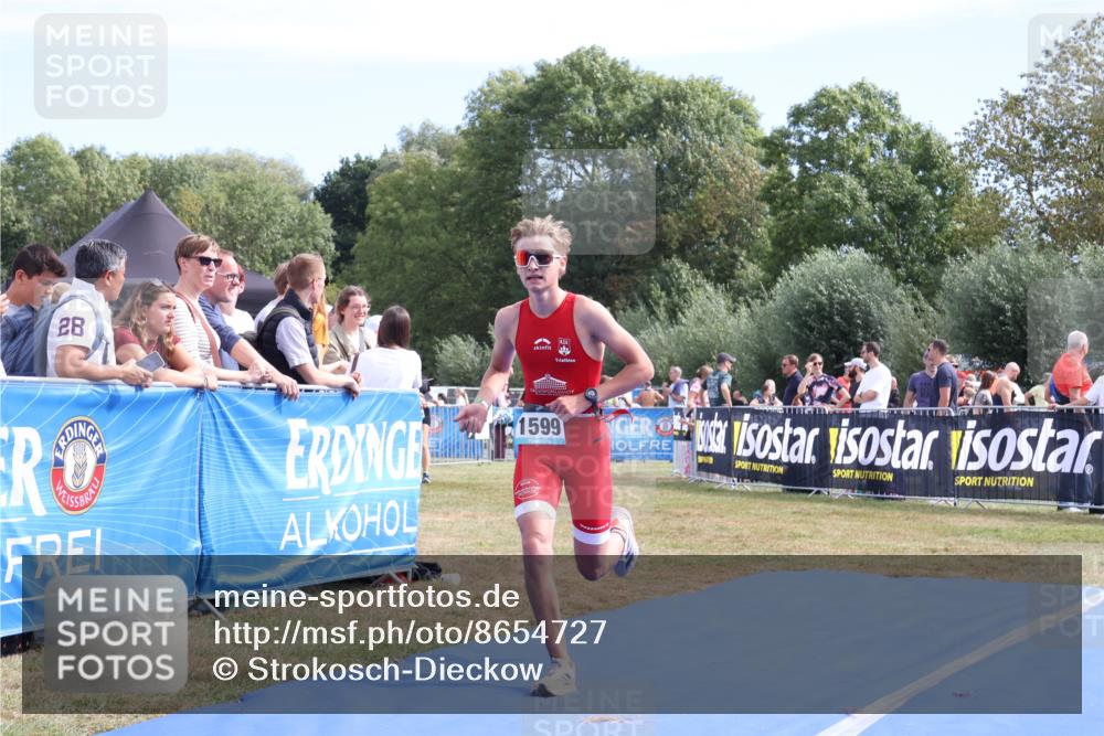 31.08.2025 - Elbe Triathlon Hamburg Strokosch-Dieckow http://msf.ph/oto/8654727 31.08.2025 11:40:59 Ziel 765, 1599 meine-sportfotos.de