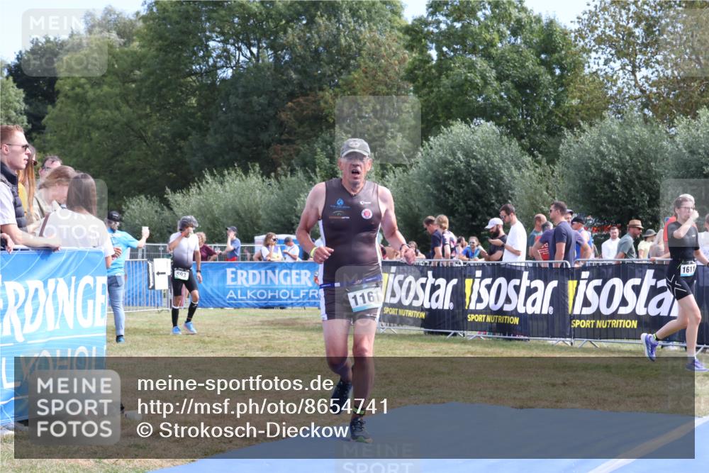 31.08.2025 - Elbe Triathlon Hamburg Strokosch-Dieckow http://msf.ph/oto/8654741 31.08.2025 11:41:17 Ziel 1161 meine-sportfotos.de