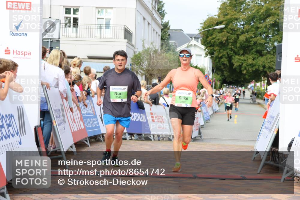 31.08.2025 - 21. Blankeneser Heldenlauf Strokosch-Dieckow http://msf.ph/oto/8654742 31.08.2025 11:03:09 Ziel 3638, 3065, 3666, 3548, 3106 meine-sportfotos.de