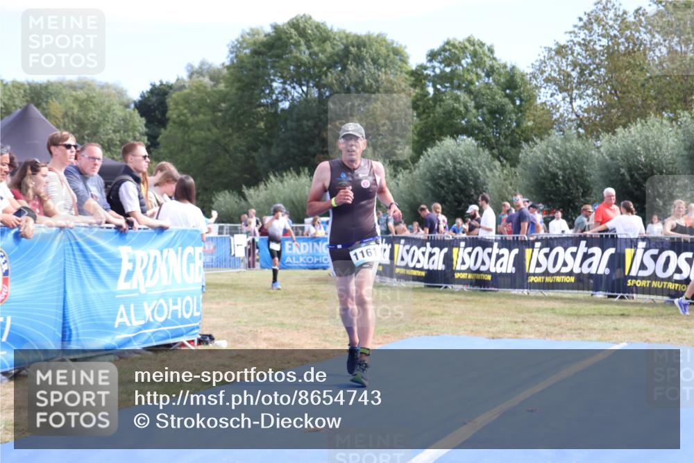 31.08.2025 - Elbe Triathlon Hamburg Strokosch-Dieckow http://msf.ph/oto/8654743 31.08.2025 11:41:18 Ziel 1161, 1488 meine-sportfotos.de