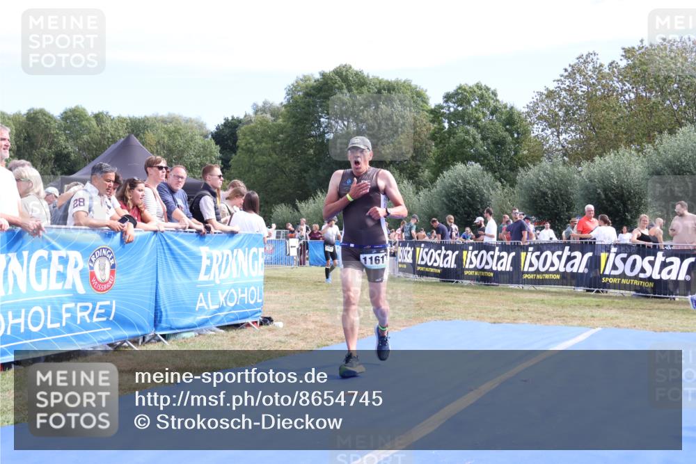31.08.2025 - Elbe Triathlon Hamburg Strokosch-Dieckow http://msf.ph/oto/8654745 31.08.2025 11:41:18 Ziel 1161, 1488 meine-sportfotos.de