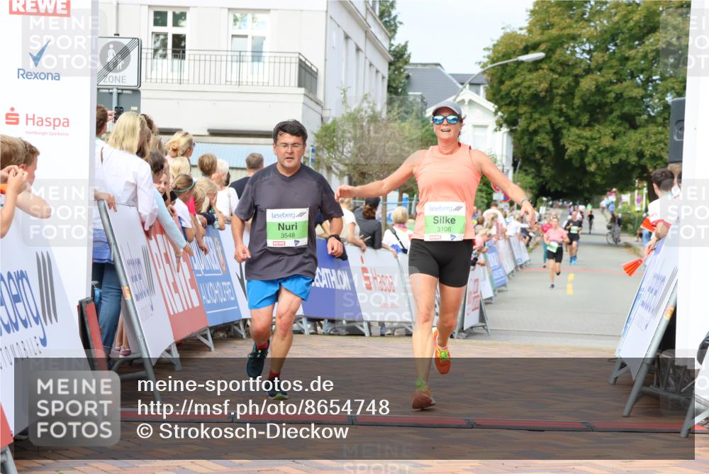 31.08.2025 - 21. Blankeneser Heldenlauf Strokosch-Dieckow http://msf.ph/oto/8654748 31.08.2025 11:03:09 Ziel 3638, 3065, 3666, 3548, 3106 meine-sportfotos.de