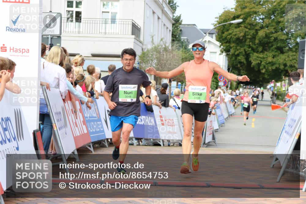 31.08.2025 - 21. Blankeneser Heldenlauf Strokosch-Dieckow http://msf.ph/oto/8654753 31.08.2025 11:03:09 Ziel 3638, 3065, 3666, 3548, 3106 meine-sportfotos.de