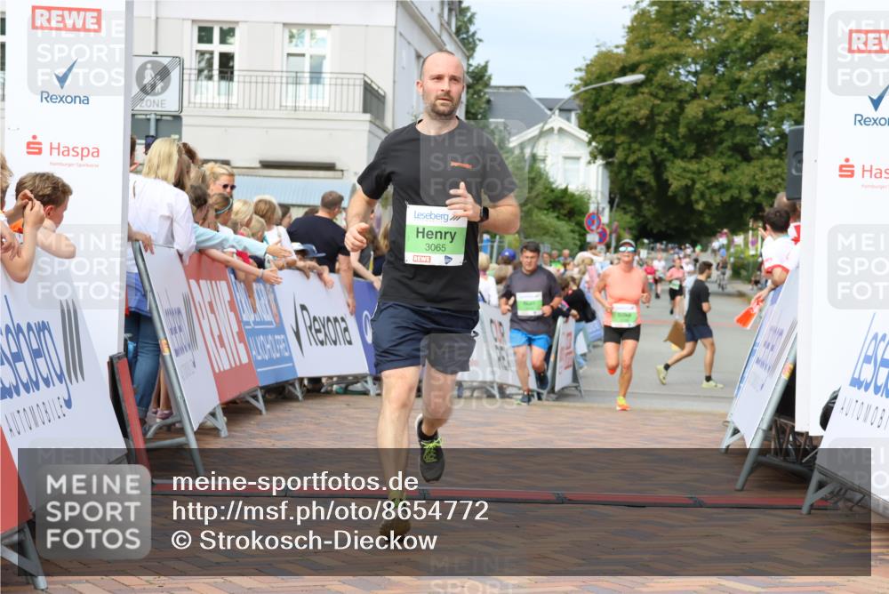 31.08.2025 - 21. Blankeneser Heldenlauf Strokosch-Dieckow http://msf.ph/oto/8654772 31.08.2025 11:03:06 Ziel 3638, 3065, 3666, 3548, 3106 meine-sportfotos.de