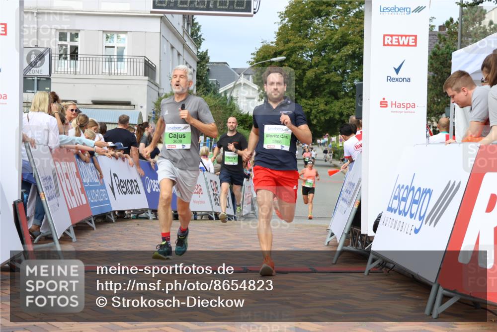 31.08.2025 - 21. Blankeneser Heldenlauf Strokosch-Dieckow http://msf.ph/oto/8654823 31.08.2025 11:03:03 Ziel 3638, 3065, 3666 meine-sportfotos.de