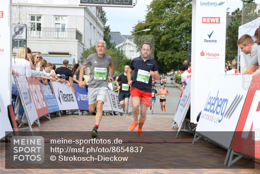 31.08.2025 - 21. Blankeneser Heldenlauf Strokosch-Dieckow http://msf.ph/oto/8654837 31.08.2025 11:03:03 Ziel 3638, 3065, 3666 meine-sportfotos.de