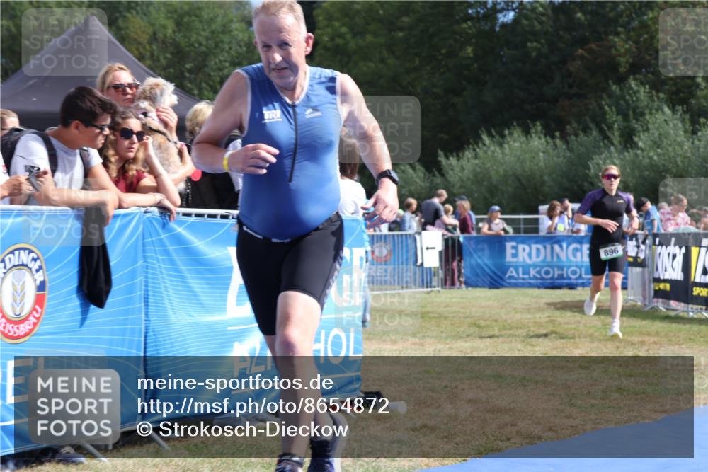 31.08.2025 - Elbe Triathlon Hamburg Strokosch-Dieckow http://msf.ph/oto/8654872 31.08.2025 11:42:51 Ziel 896, 911, 1122, 1318 meine-sportfotos.de