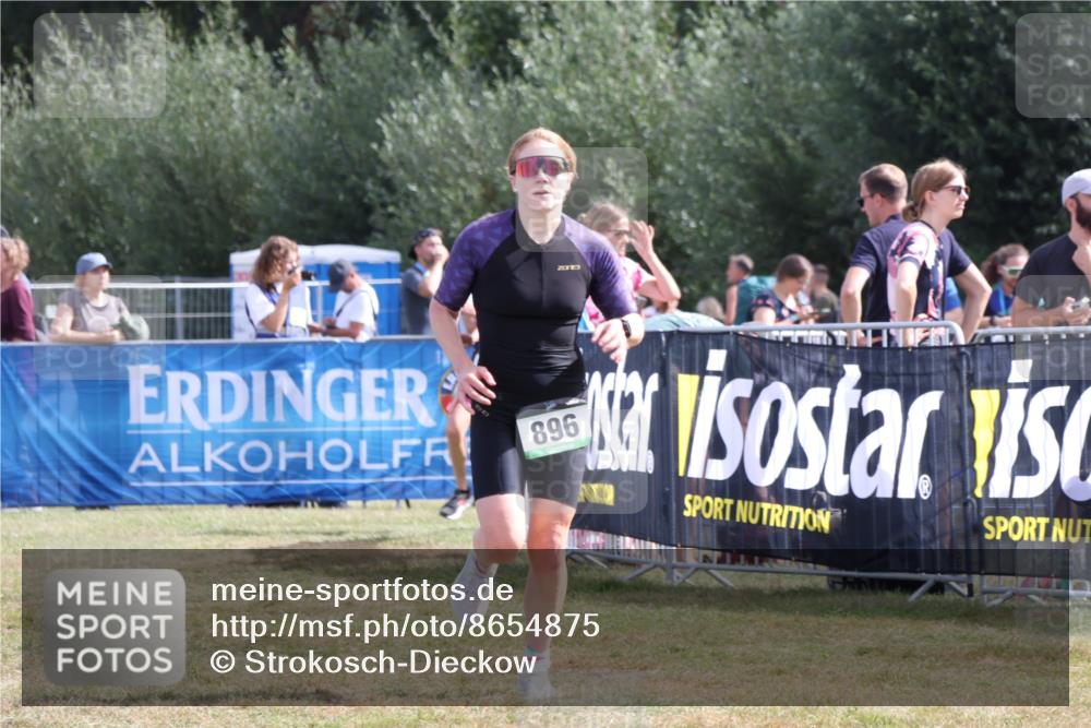 31.08.2025 - Elbe Triathlon Hamburg Strokosch-Dieckow http://msf.ph/oto/8654875 31.08.2025 11:42:52 Ziel 896, 911, 1122, 1318 meine-sportfotos.de