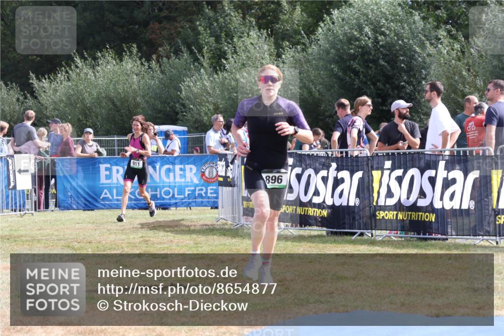 31.08.2025 - Elbe Triathlon Hamburg Strokosch-Dieckow http://msf.ph/oto/8654877 31.08.2025 11:42:52 Ziel 896, 911, 1122, 1318 meine-sportfotos.de