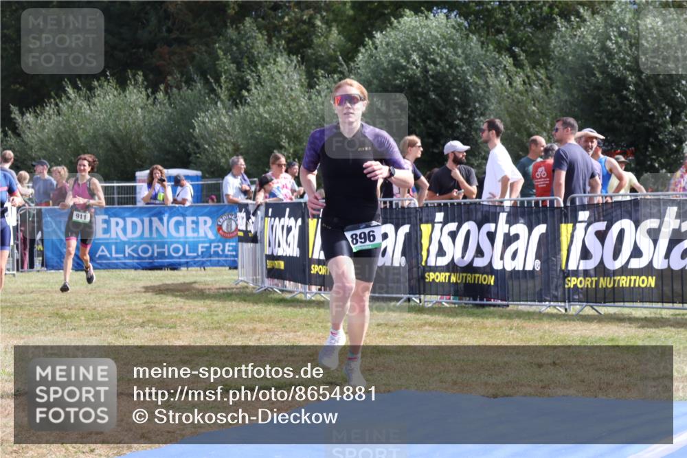 31.08.2025 - Elbe Triathlon Hamburg Strokosch-Dieckow http://msf.ph/oto/8654881 31.08.2025 11:42:53 Ziel 896, 911, 1122, 1318 meine-sportfotos.de