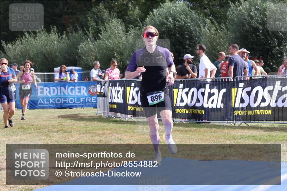 31.08.2025 - Elbe Triathlon Hamburg Strokosch-Dieckow http://msf.ph/oto/8654882 31.08.2025 11:42:53 Ziel 896, 911, 1122, 1318 meine-sportfotos.de