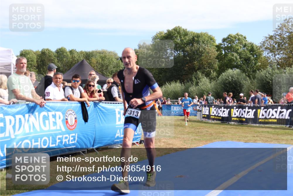 31.08.2025 - Elbe Triathlon Hamburg Strokosch-Dieckow http://msf.ph/oto/8654916 31.08.2025 11:43:18 Ziel 606, 909, 912, 1234, 1313, 1607 meine-sportfotos.de