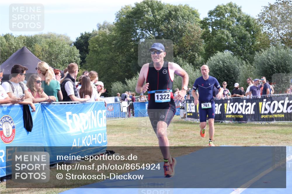 31.08.2025 - Elbe Triathlon Hamburg Strokosch-Dieckow http://msf.ph/oto/8654924 31.08.2025 11:43:32 Ziel 761, 1322 meine-sportfotos.de