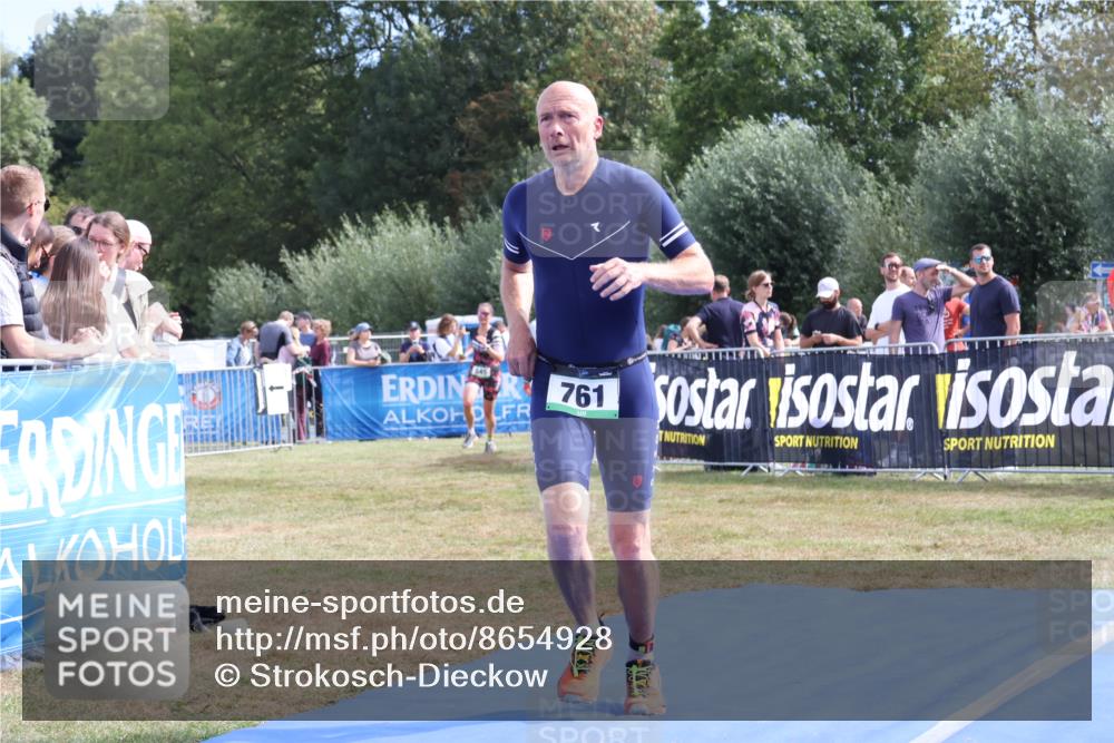 31.08.2025 - Elbe Triathlon Hamburg Strokosch-Dieckow http://msf.ph/oto/8654928 31.08.2025 11:43:34 Ziel 761, 845, 1322 meine-sportfotos.de