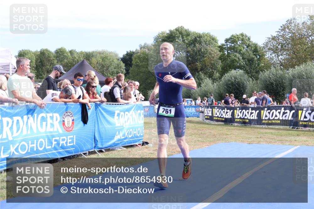 31.08.2025 - Elbe Triathlon Hamburg Strokosch-Dieckow http://msf.ph/oto/8654930 31.08.2025 11:43:34 Ziel 761, 845, 1322 meine-sportfotos.de