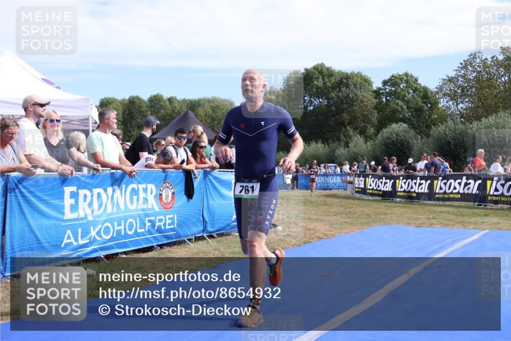 31.08.2025 - Elbe Triathlon Hamburg Strokosch-Dieckow http://msf.ph/oto/8654932 31.08.2025 11:43:35 Ziel 761, 845, 1322 meine-sportfotos.de