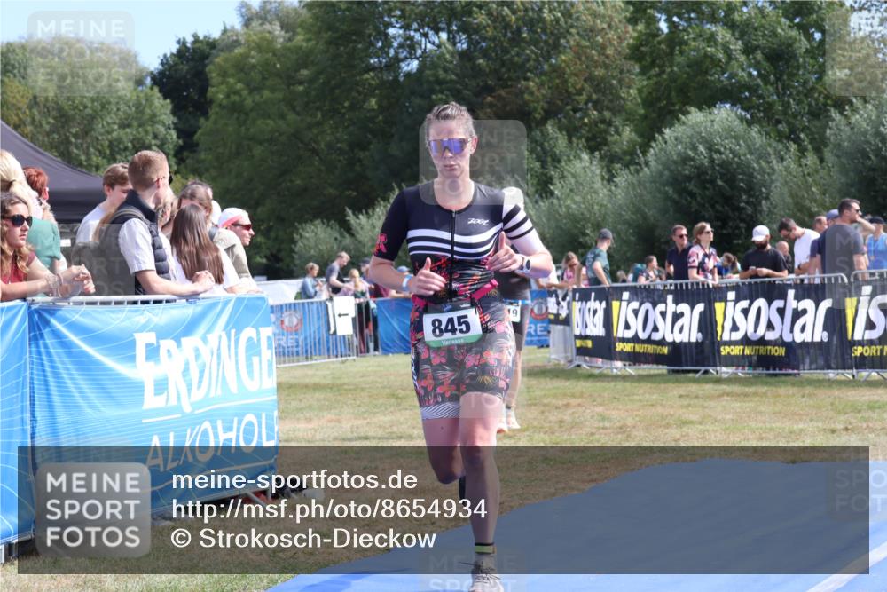 31.08.2025 - Elbe Triathlon Hamburg Strokosch-Dieckow http://msf.ph/oto/8654934 31.08.2025 11:43:42 Ziel 845, 1319 meine-sportfotos.de