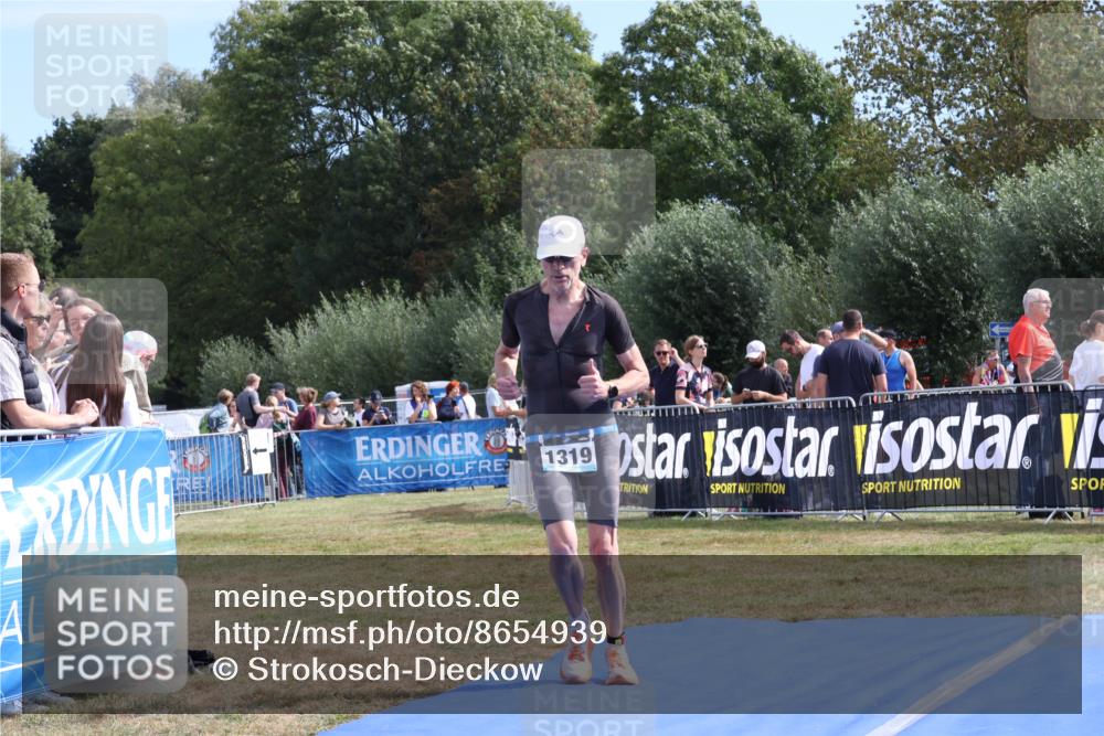 31.08.2025 - Elbe Triathlon Hamburg Strokosch-Dieckow http://msf.ph/oto/8654939 31.08.2025 11:43:44 Ziel 845, 1319 meine-sportfotos.de