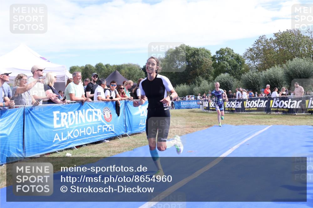 31.08.2025 - Elbe Triathlon Hamburg Strokosch-Dieckow http://msf.ph/oto/8654960 31.08.2025 11:44:00 Ziel 1166, 1376, 1446 meine-sportfotos.de