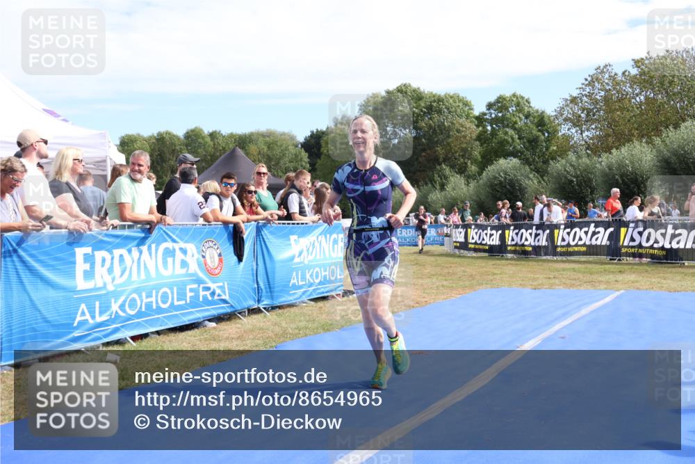 31.08.2025 - Elbe Triathlon Hamburg Strokosch-Dieckow http://msf.ph/oto/8654965 31.08.2025 11:44:02 Ziel 322, 1166, 1376, 1446 meine-sportfotos.de
