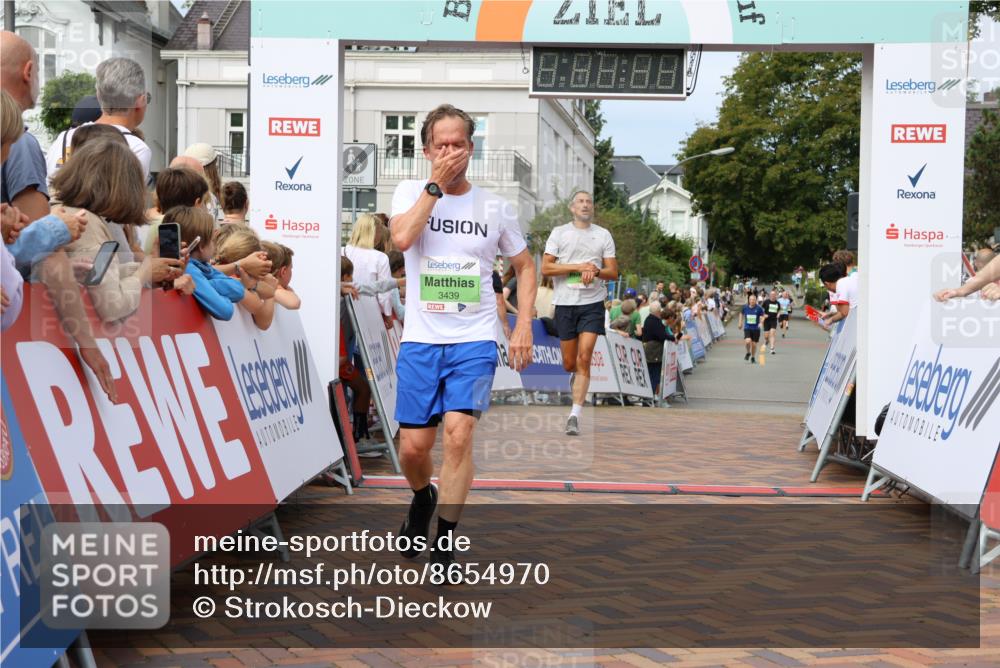 31.08.2025 - 21. Blankeneser Heldenlauf Strokosch-Dieckow http://msf.ph/oto/8654970 31.08.2025 11:01:53 Ziel 3439, 3662, 3104, 3521, 3476, 3730, 3269, 3284 meine-sportfotos.de