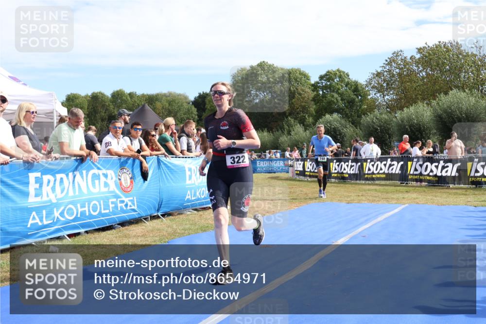 31.08.2025 - Elbe Triathlon Hamburg Strokosch-Dieckow http://msf.ph/oto/8654971 31.08.2025 11:44:11 Ziel 322, 748, 1256, 1354 meine-sportfotos.de