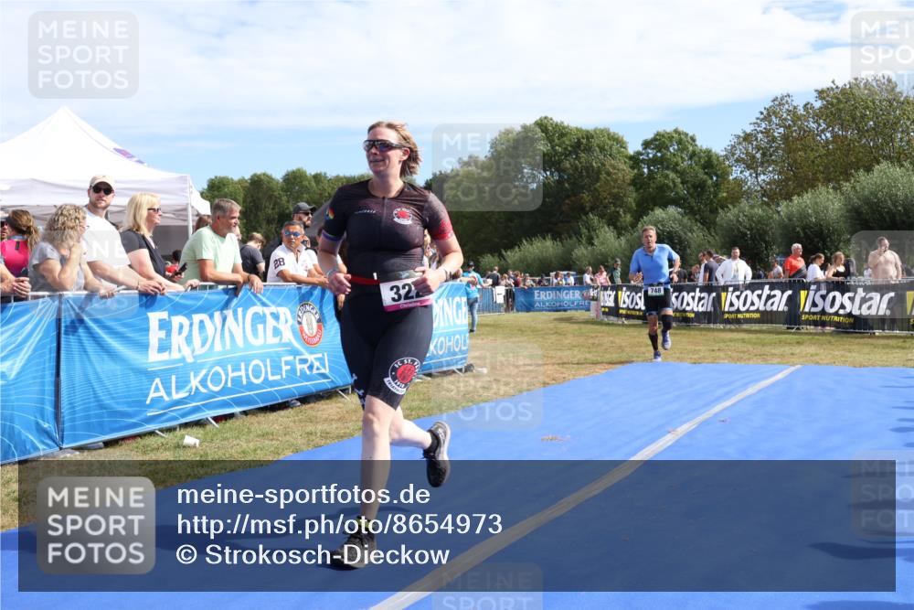 31.08.2025 - Elbe Triathlon Hamburg Strokosch-Dieckow http://msf.ph/oto/8654973 31.08.2025 11:44:11 Ziel 322, 748, 1256, 1354 meine-sportfotos.de