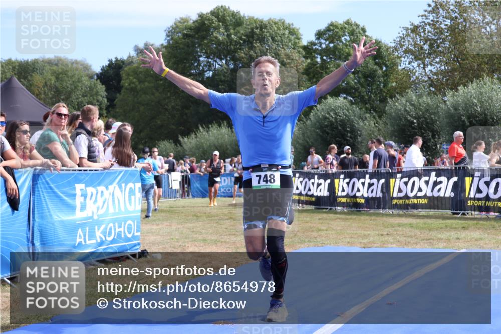 31.08.2025 - Elbe Triathlon Hamburg Strokosch-Dieckow http://msf.ph/oto/8654978 31.08.2025 11:44:13 Ziel 322, 748, 1256, 1354 meine-sportfotos.de
