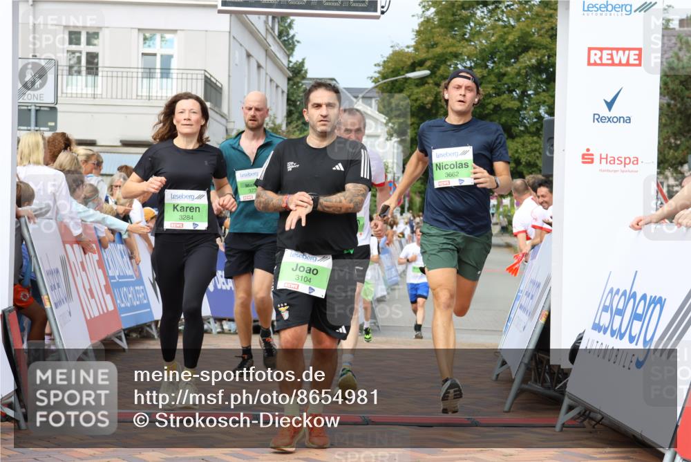 31.08.2025 - 21. Blankeneser Heldenlauf Strokosch-Dieckow http://msf.ph/oto/8654981 31.08.2025 11:01:47 Ziel 3439, 3428, 3662, 3104, 3521, 3476, 3109, 3730, 3284 meine-sportfotos.de