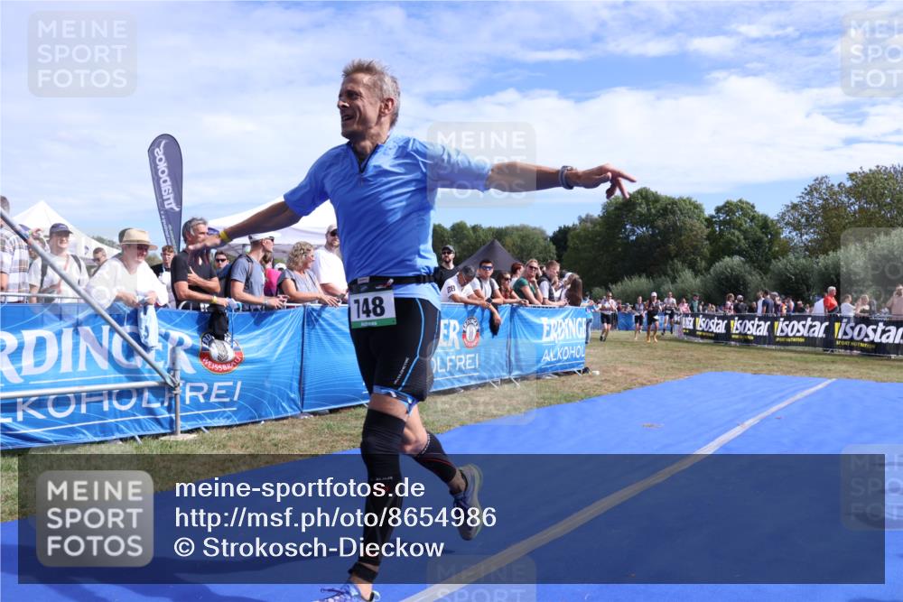 31.08.2025 - Elbe Triathlon Hamburg Strokosch-Dieckow http://msf.ph/oto/8654986 31.08.2025 11:44:14 Ziel 322, 748, 1256, 1354 meine-sportfotos.de