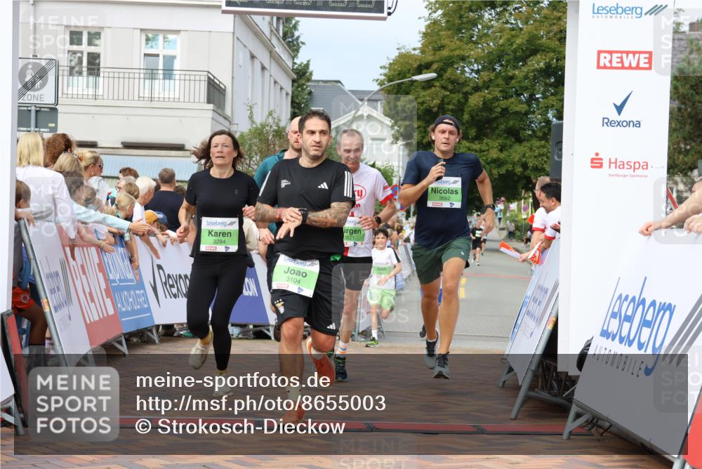 31.08.2025 - 21. Blankeneser Heldenlauf Strokosch-Dieckow http://msf.ph/oto/8655003 31.08.2025 11:01:46 Ziel 3428, 3662, 3104, 3521, 3476, 3109, 3730, 3284 meine-sportfotos.de