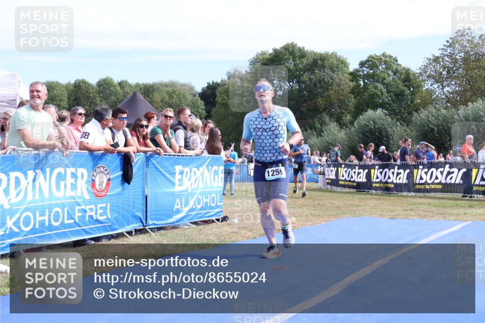 31.08.2025 - Elbe Triathlon Hamburg Strokosch-Dieckow http://msf.ph/oto/8655024 31.08.2025 11:44:39 Ziel 477, 701, 832, 1191, 1259 meine-sportfotos.de