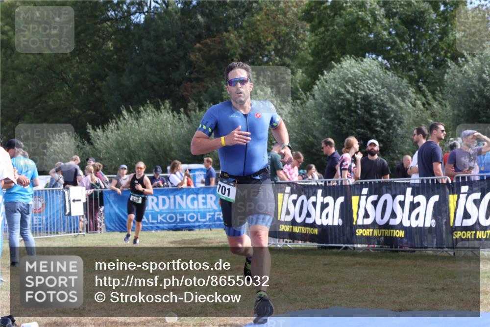 31.08.2025 - Elbe Triathlon Hamburg Strokosch-Dieckow http://msf.ph/oto/8655032 31.08.2025 11:44:41 Ziel 477, 701, 832, 1259 meine-sportfotos.de