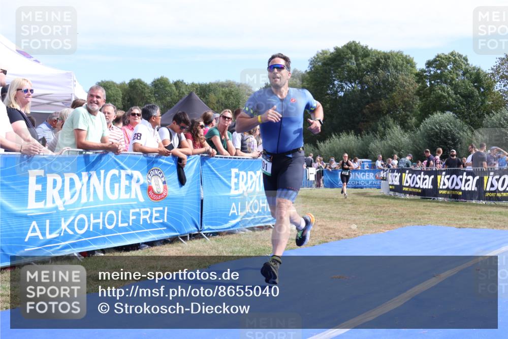 31.08.2025 - Elbe Triathlon Hamburg Strokosch-Dieckow http://msf.ph/oto/8655040 31.08.2025 11:44:42 Ziel 477, 701, 832, 1251, 1259 meine-sportfotos.de