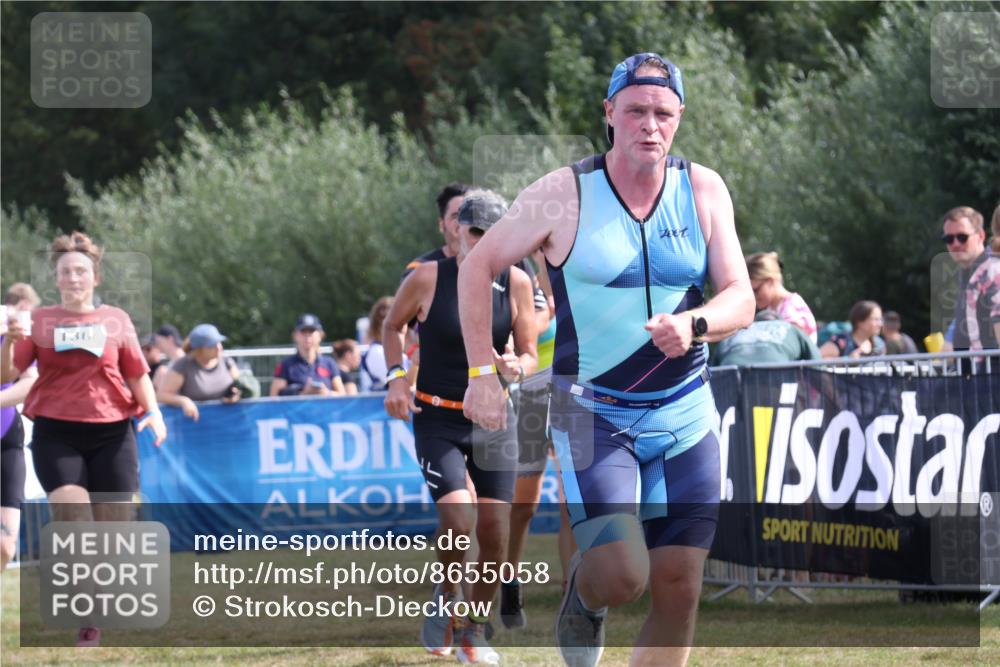 31.08.2025 - Elbe Triathlon Hamburg Strokosch-Dieckow http://msf.ph/oto/8655058 31.08.2025 11:44:49 Ziel 832, 1178, 1251, 1338, 1418 meine-sportfotos.de
