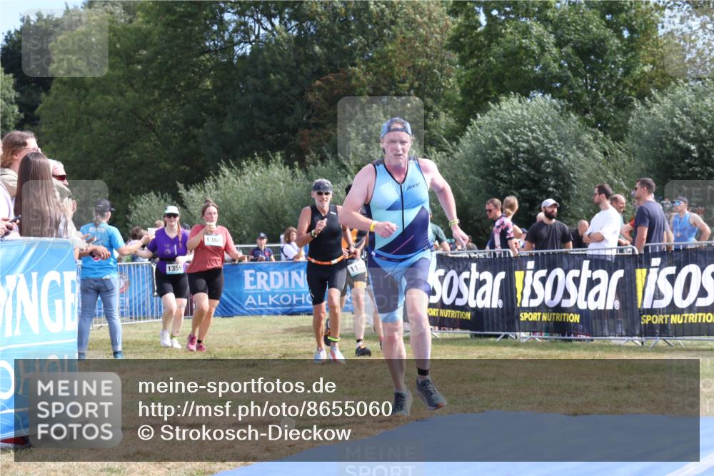 31.08.2025 - Elbe Triathlon Hamburg Strokosch-Dieckow http://msf.ph/oto/8655060 31.08.2025 11:44:50 Ziel 832, 1178, 1251, 1338, 1418 meine-sportfotos.de